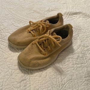 Yellow Women’s Size 8 Allbirds